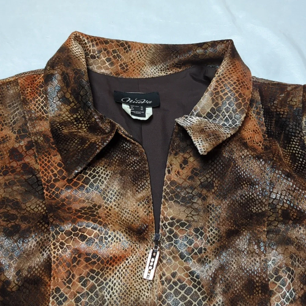 NueVa Reptile Snake Print Full Zip Long Line Lightweight Shimmer Jacket HAS HOLE - Picture 4 of 10